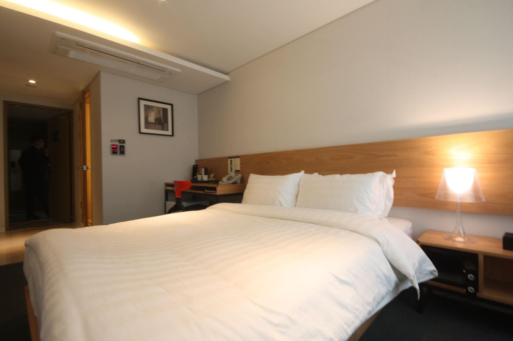 I.T.W Hotel Seoul Exteriör bild