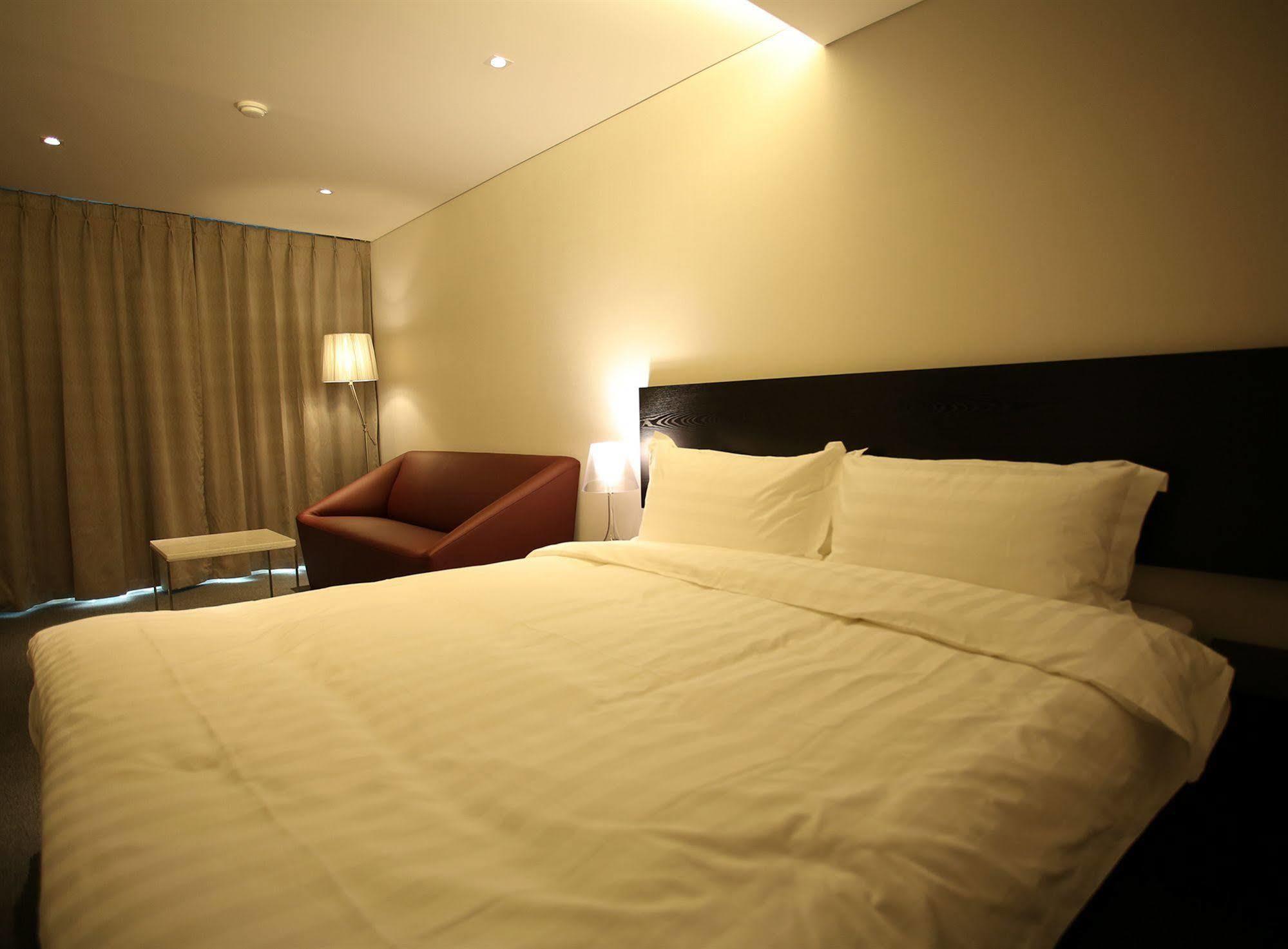 I.T.W Hotel Seoul Exteriör bild